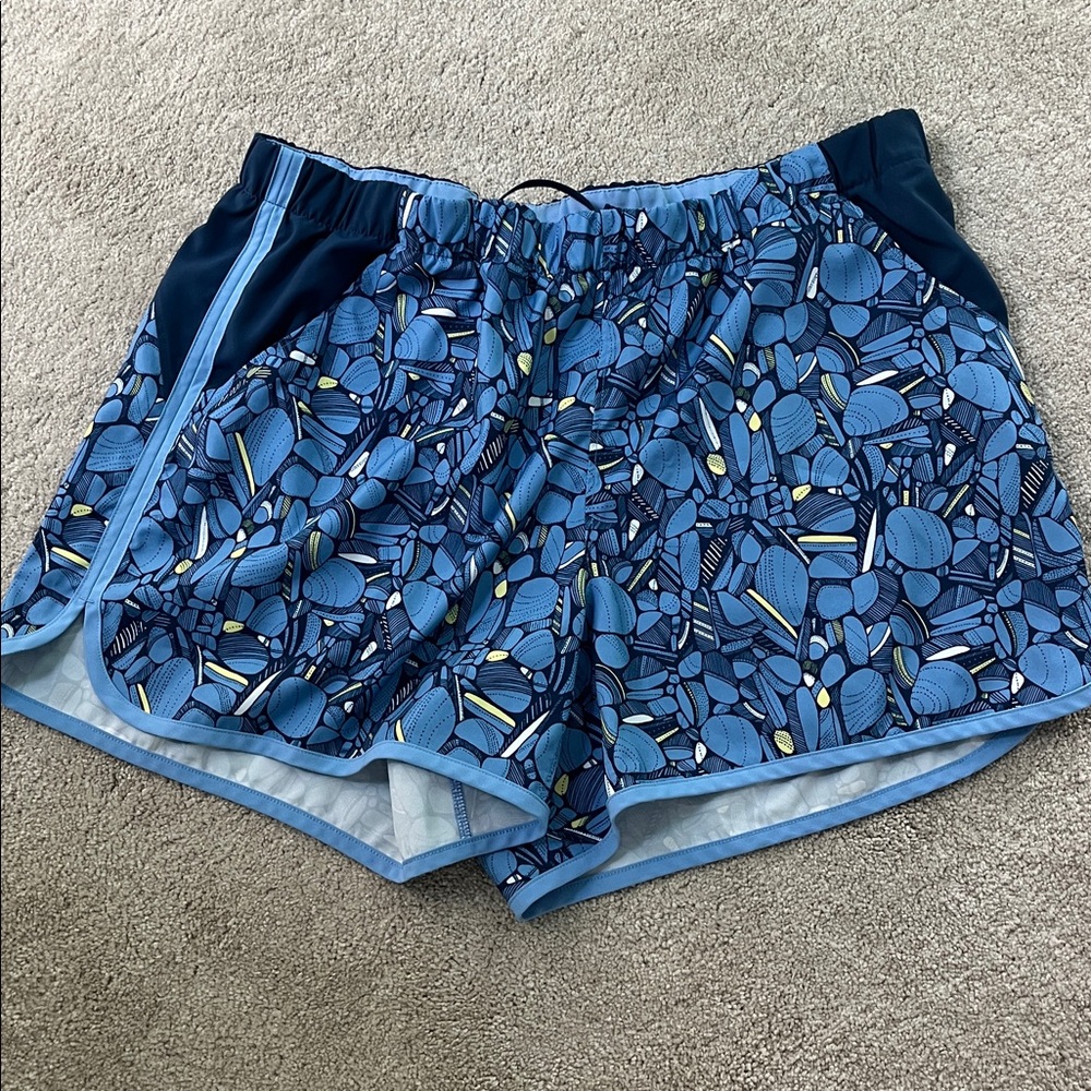 Columbia pickleball/ tennis shorts